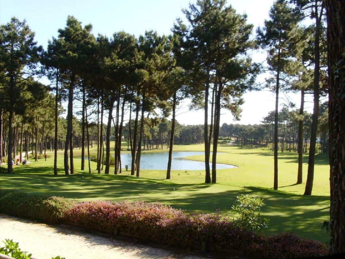 Aroeira Pine Tree Gardens Surf & Golf Villa Шарнека Экстерьер фото